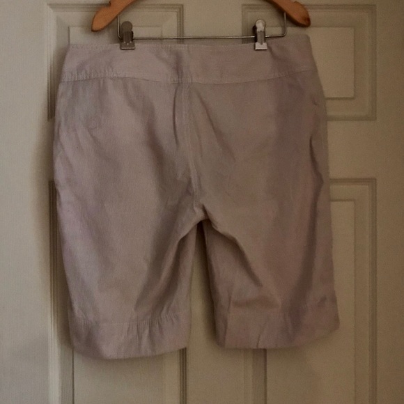 Madison Striped Shorts Size 10 - Picture 3 of 3